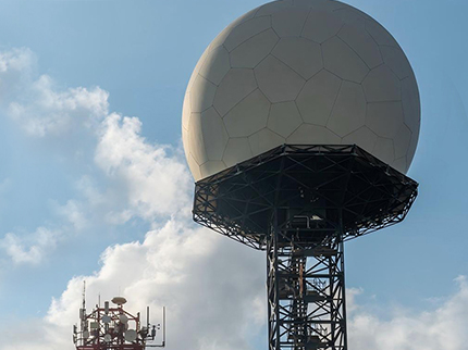 气象雷达探测设备